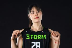 风暴连续裁人阵容仅剩11人 中国女篮国手李月汝大概率留队💪
