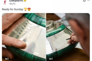 周日举行颁奖典礼🏆英超冠军奖杯已刻上利物浦名字